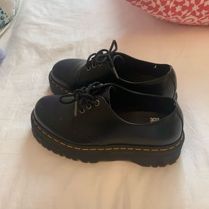 Like new 8053 Dr. Martens